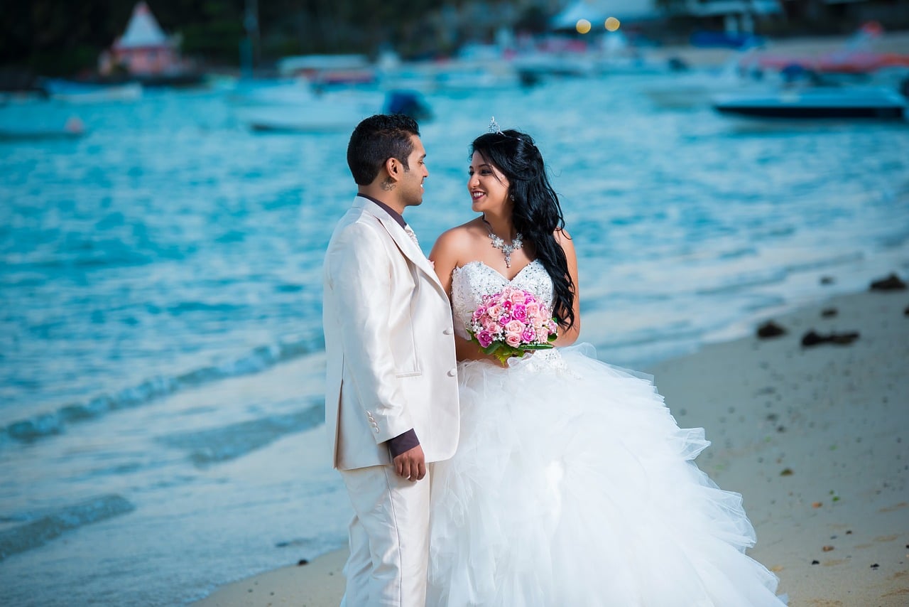 What Accessories Best Suit A Beach Wedding Bridal Shoes